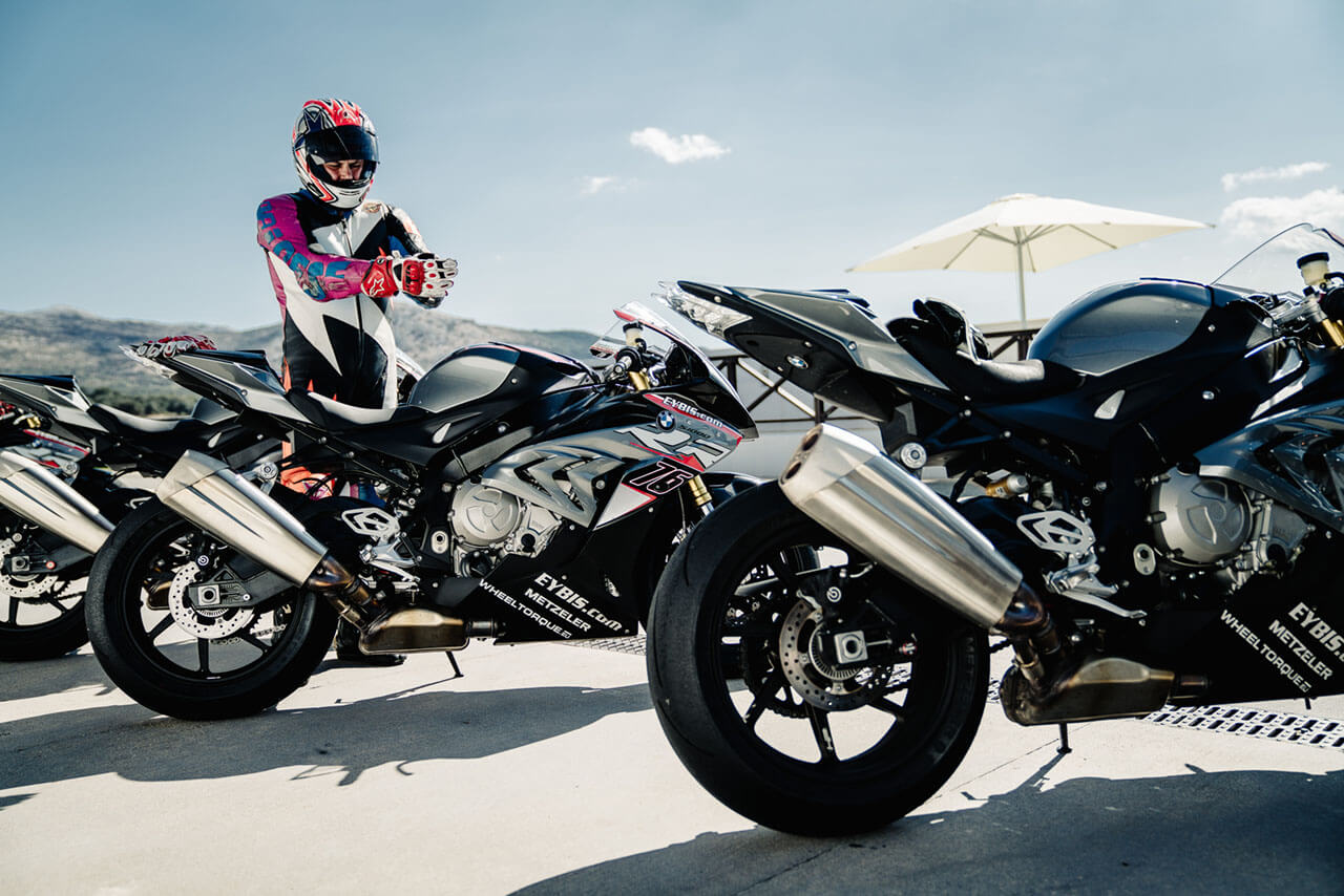 BMW Ascari Motorrad-151.jpg