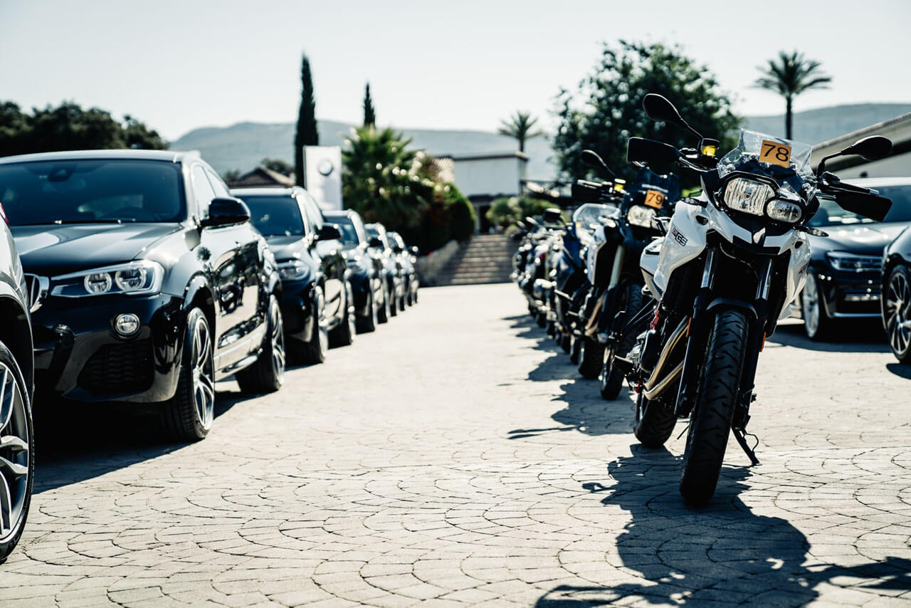 BMW Ascari Motorrad-22.jpg