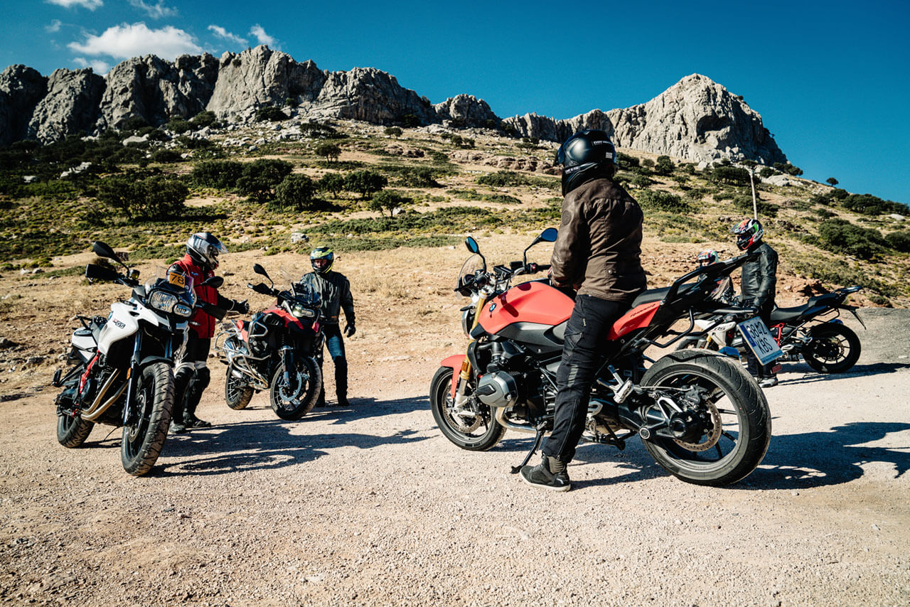 BMW Ascari Motorrad-92.jpg