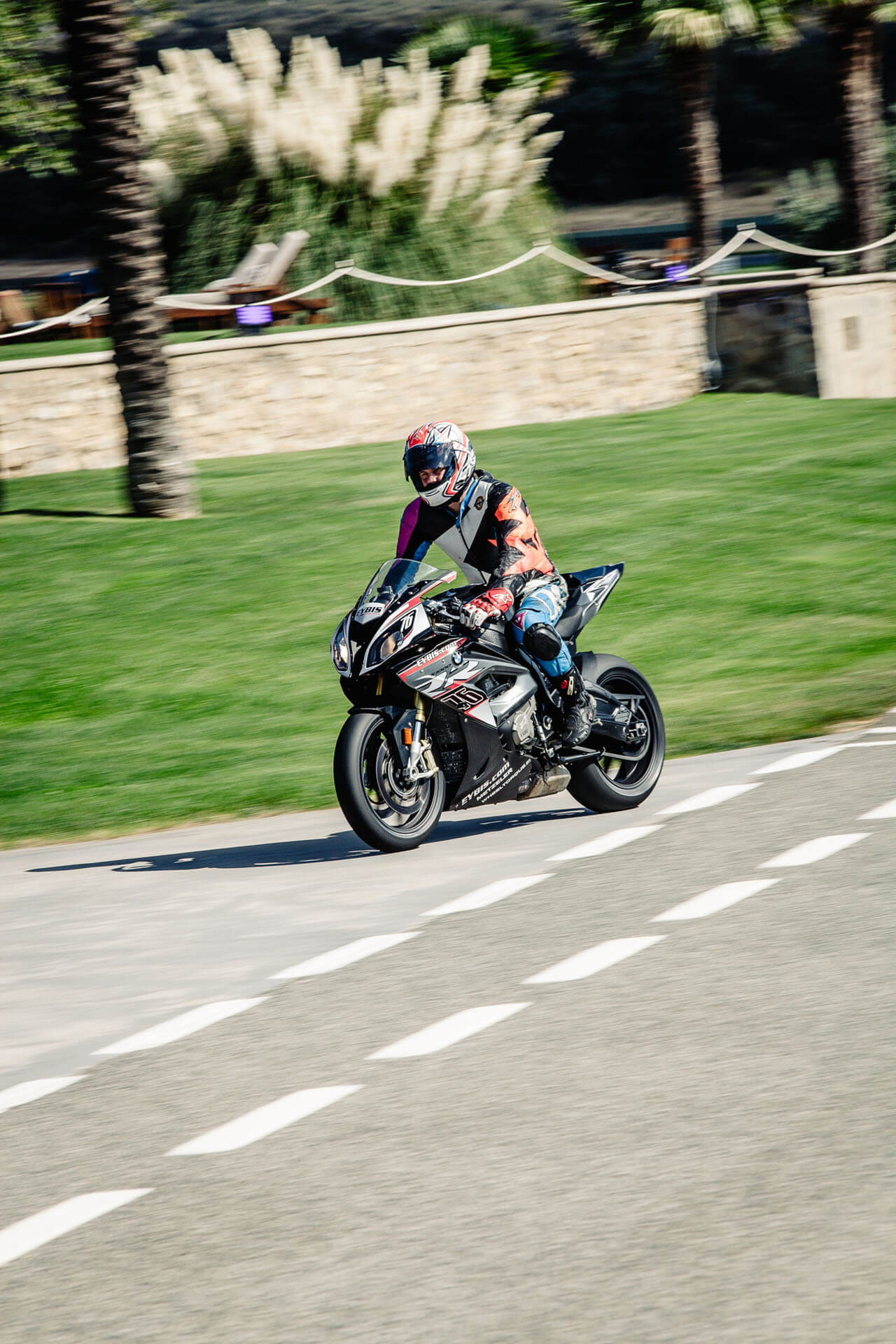 BMW Ascari Motorrad-205.jpg