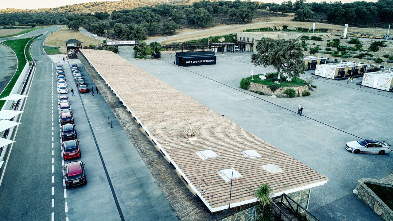 BMW Ascari Motorrad-298.jpg