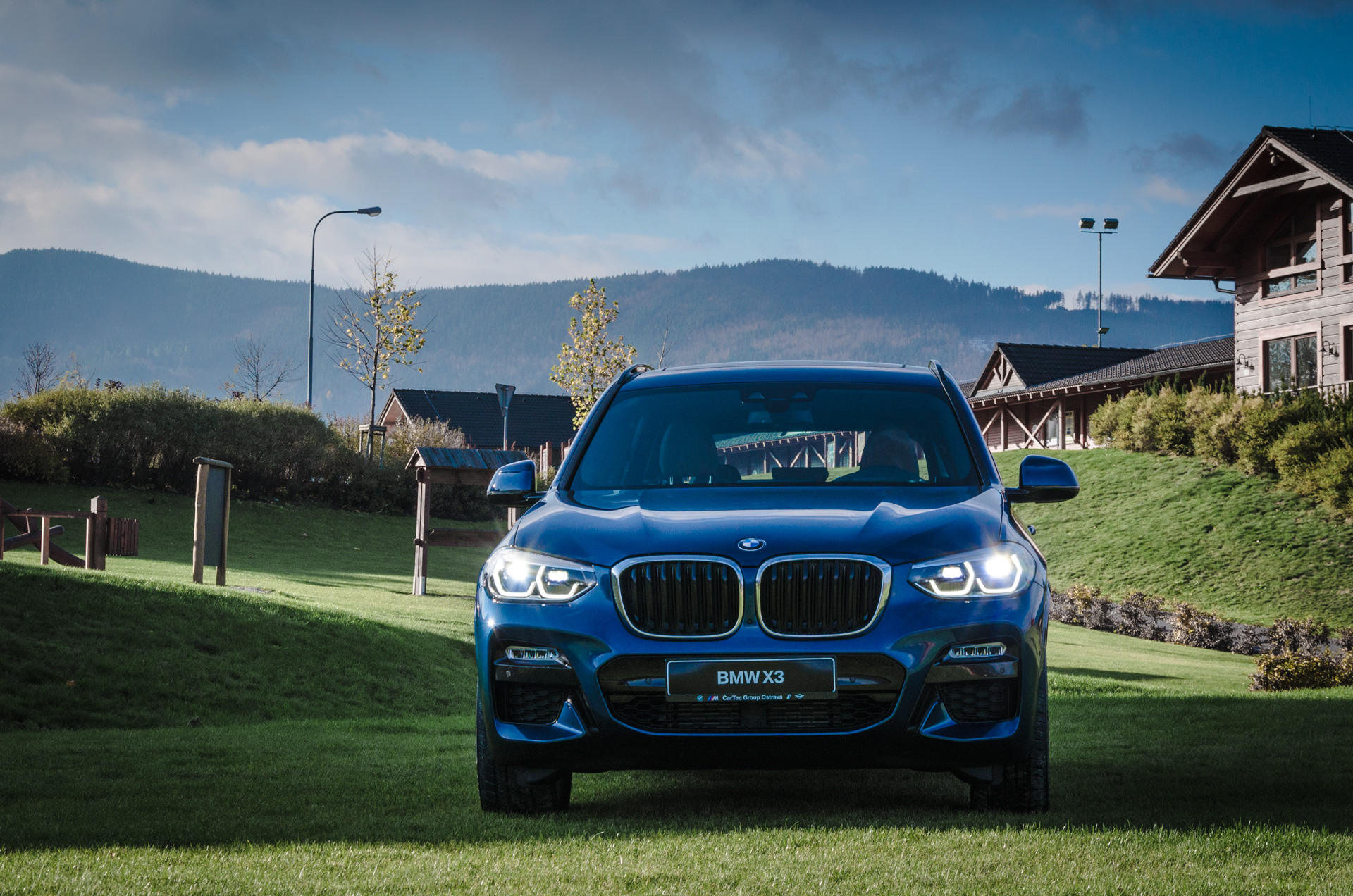 BMW X3 ROADSHOW