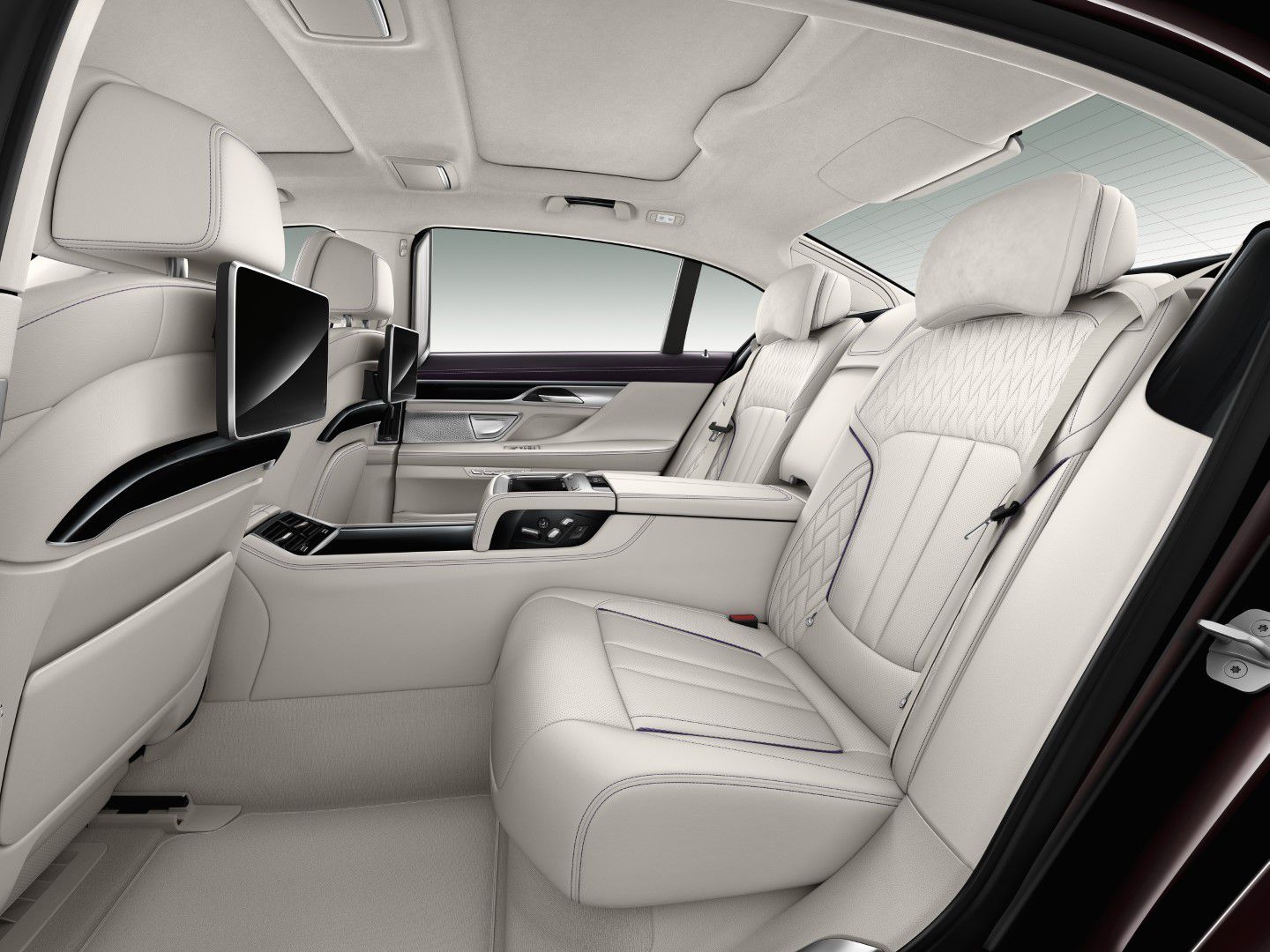 BMW M760LI XDRIVE SEDAN | 2017 | CarTec Group