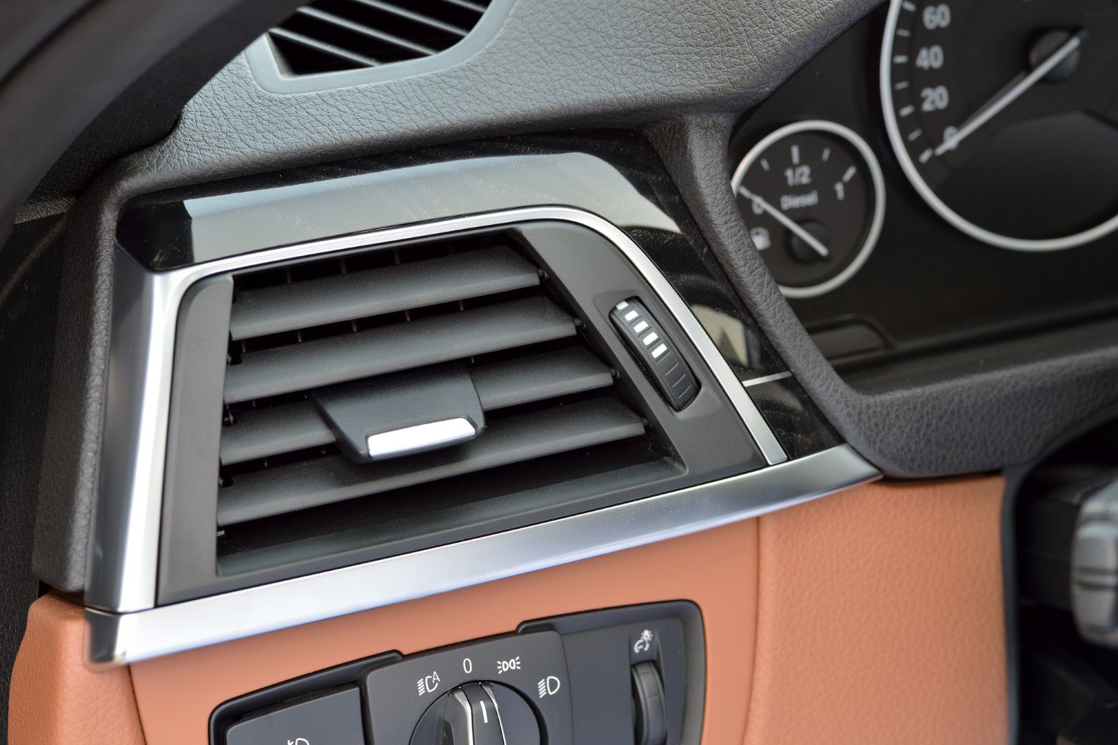 BMW řady 3 330d Touring Luxury Line