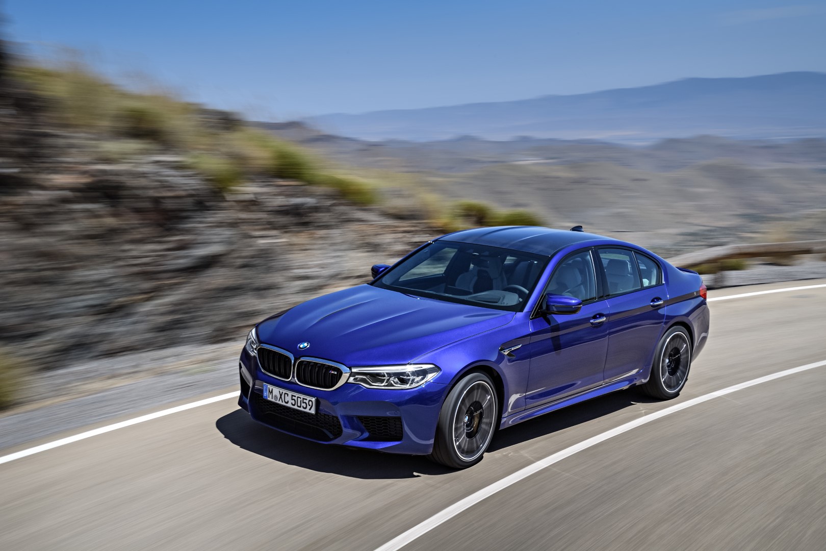 BMW-M5-f90-fotky-foto-cartec-group