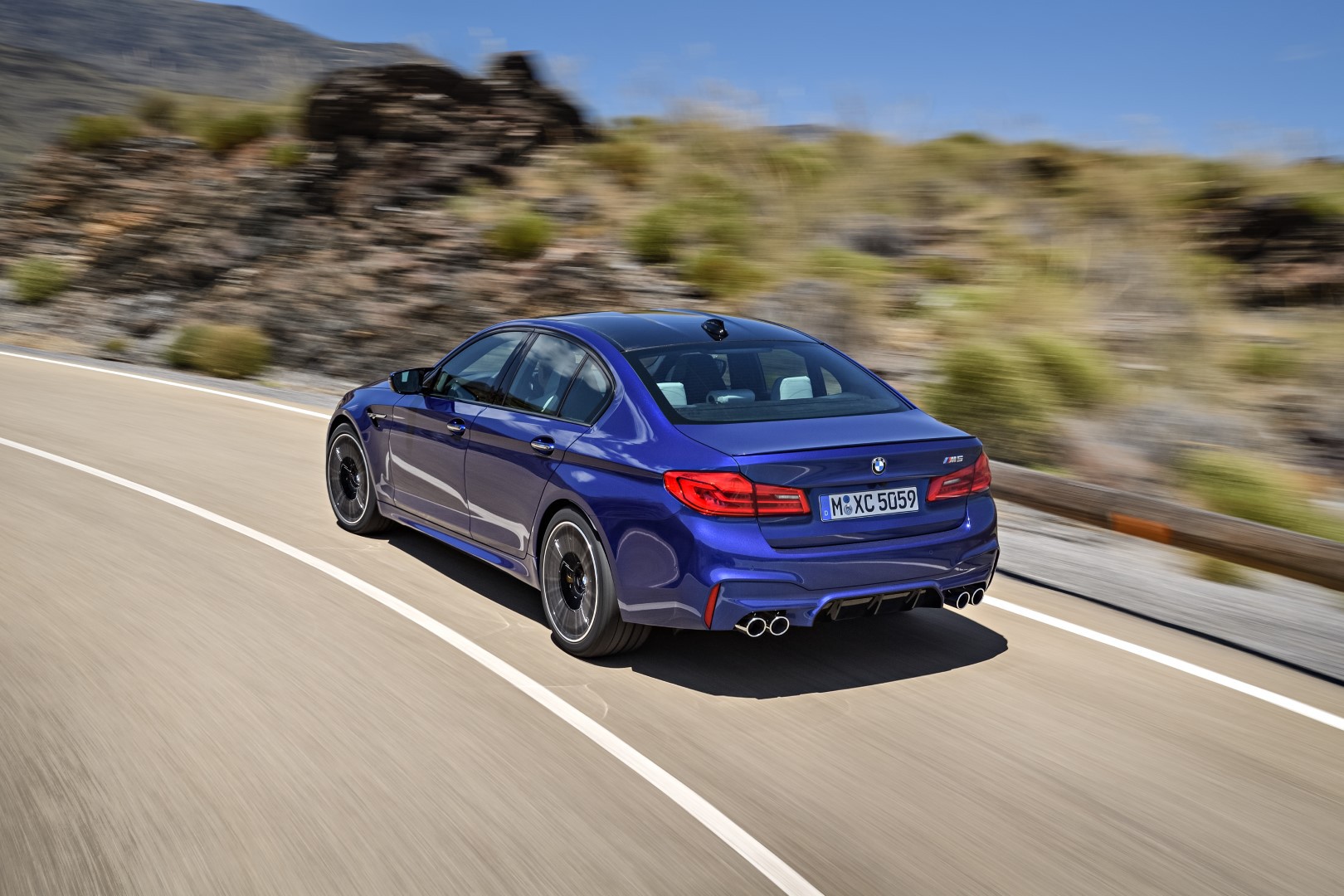 BMW-M5-f90-fotky-foto-cartec-group