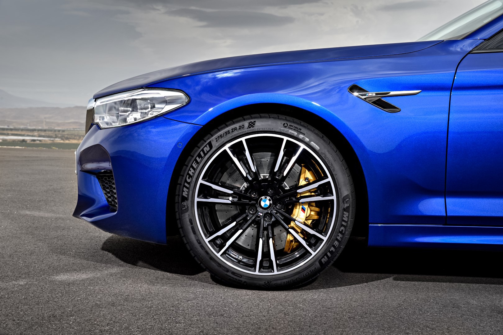 BMW-M5-f90-fotky-foto-cartec-group