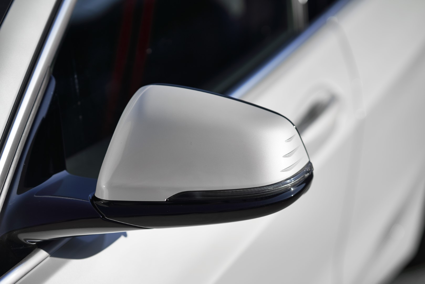 nove-bmw-rady-1-f40-118i-model-sportline