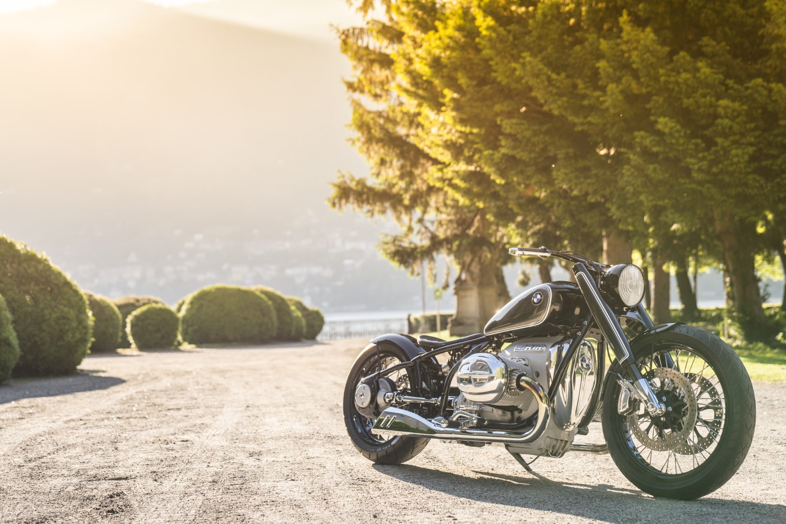 bmw-motorrad-concept-r18