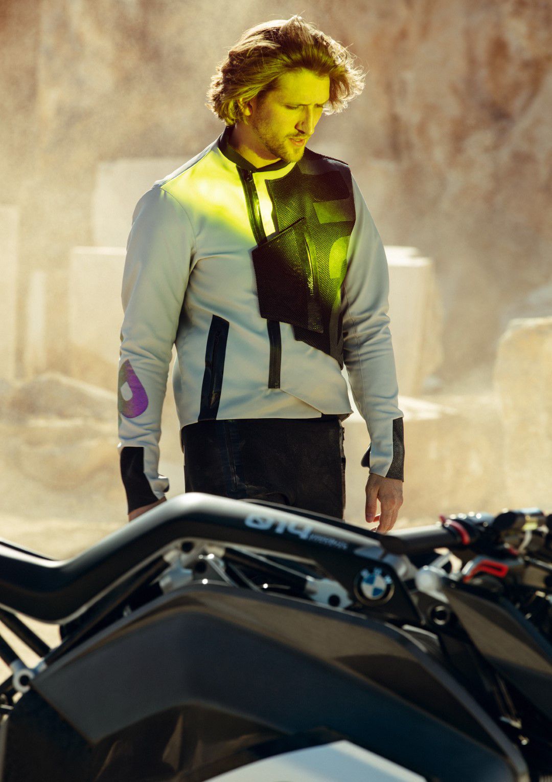 BMW Motorrad Vision DC Roadster CARTEC GROUP (16).jpg