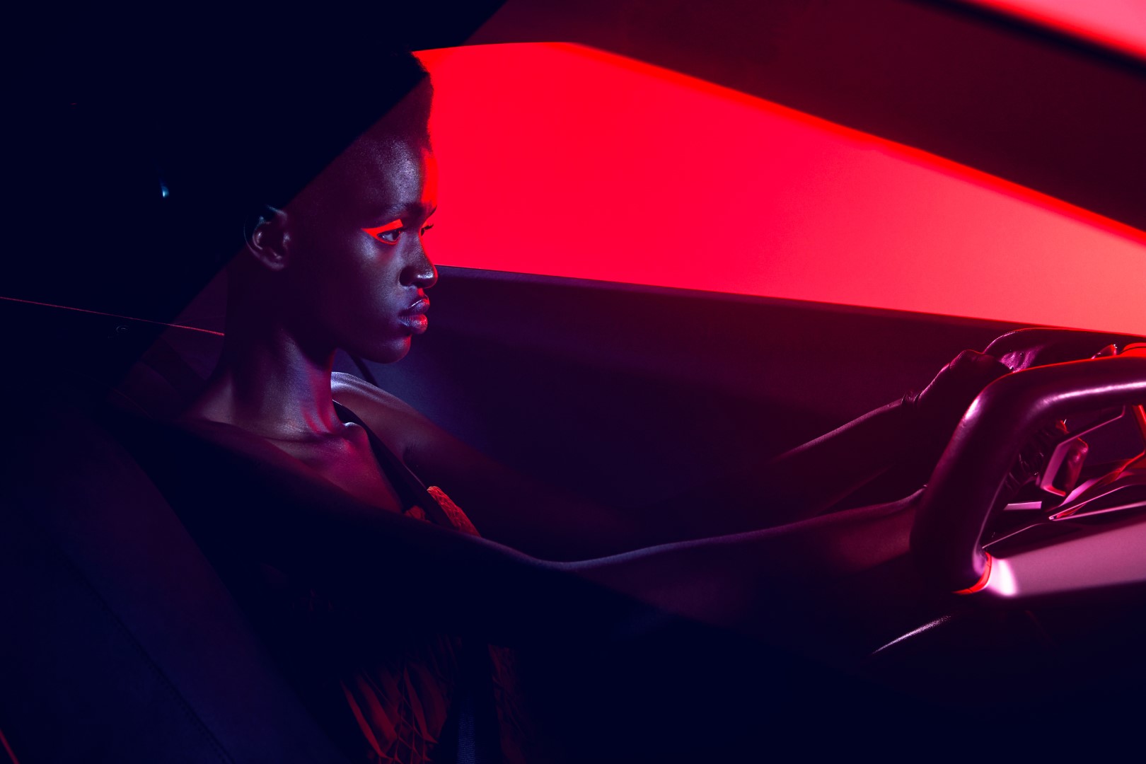 BMW-VISION-M-NEXT-INTERIER-CARTEC-GROUP