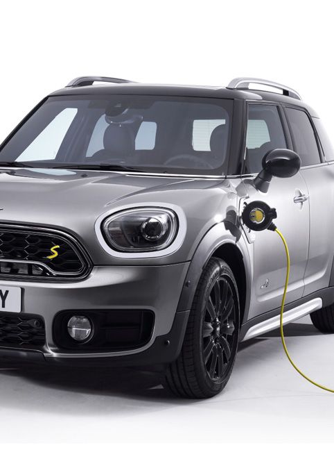 MINI Cooper SE | První elektromobil MINI