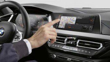 6U8. BMW Gesture Control