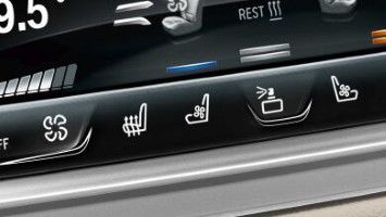 453. Aktivní ventilace sedadel vpředu