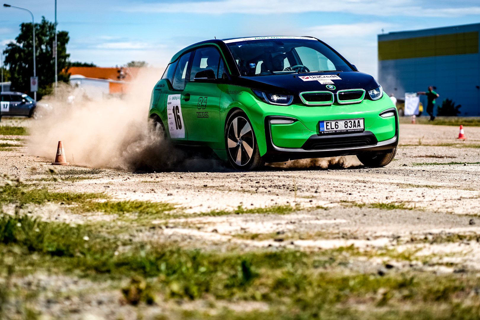 BMW i3s a MINI Cooper SE Countryman ALL4 vyhrály v Green Rally Zlín