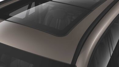 3AA. Podélné černé střešní nosníky Slimline