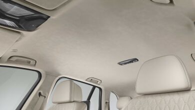 XD5. BMW Individual čalounění stropu Alcantara (v barvě čalounění sedadel)