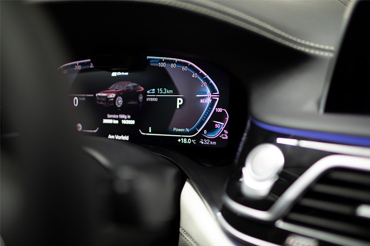 Plug-in hybridní modely BMW | Princip. Technika. Infrastruktura. Reálný provoz