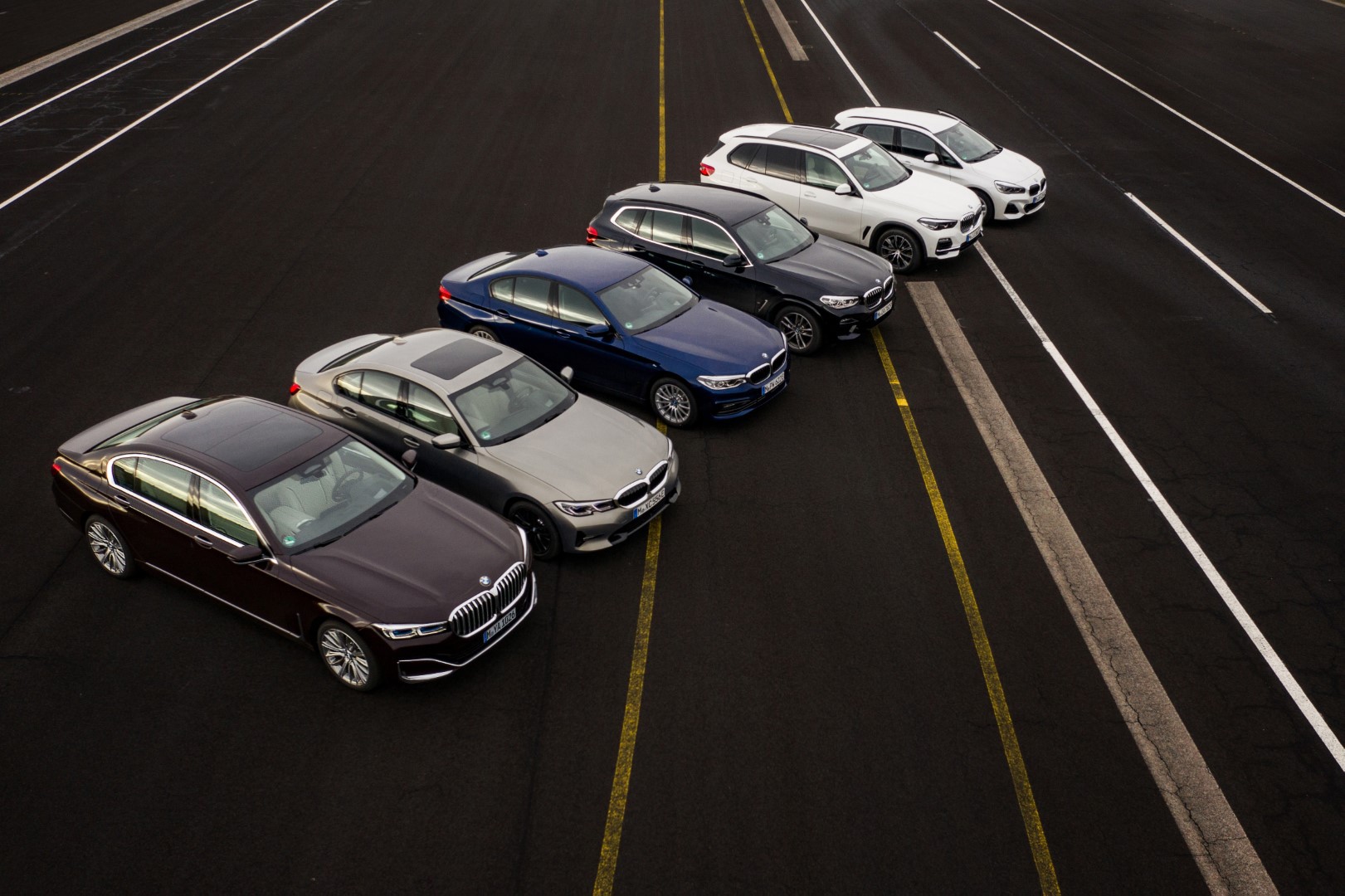 BMW-hybrid-modely-vozu-plug-in