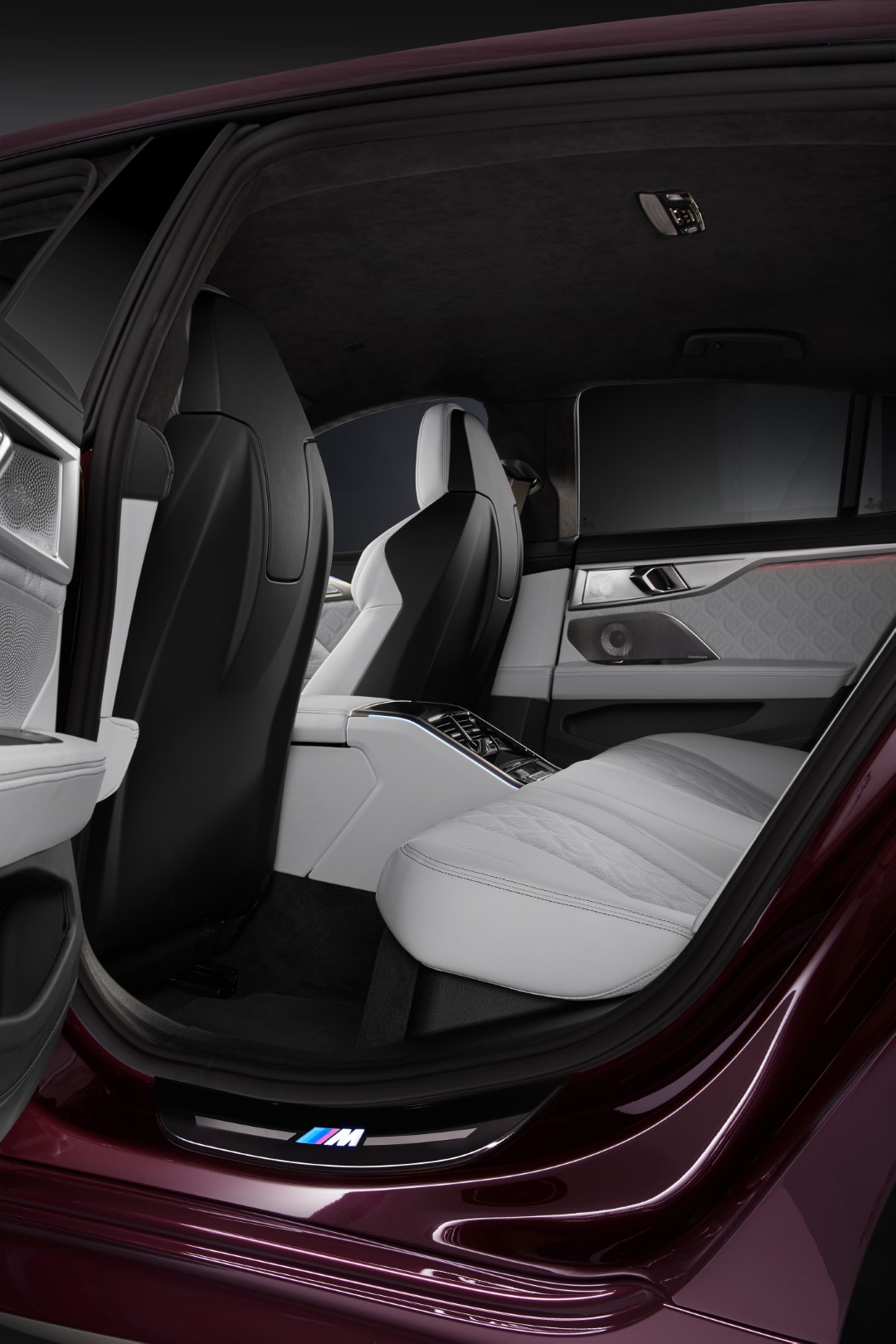 BMW-M8_Studio-cartec