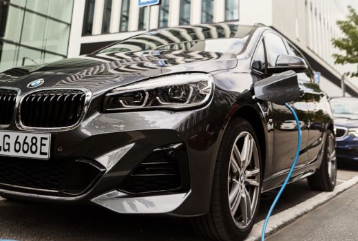 BMW řada 225xe plug-in hybrid