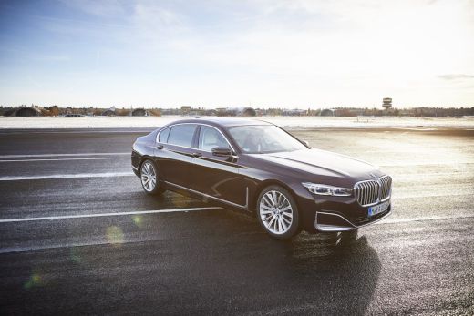 BMW 745e plug-in hybrid