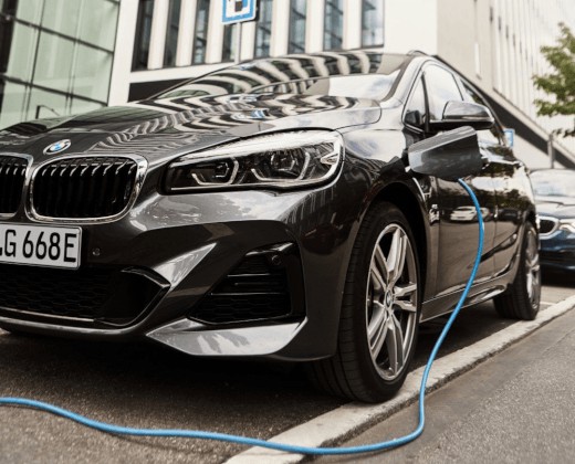 BMW řada 225xe plug-in hybrid