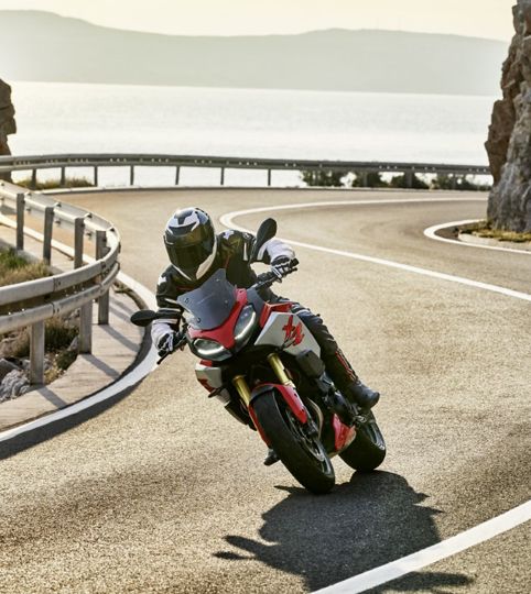 Nové BMW F 900 R a F 900 XR.