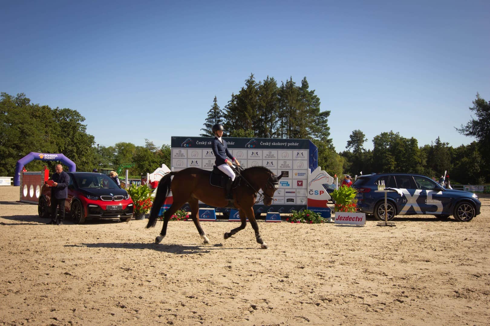 IMG_0009-Ondrej - MacBook Pro.jpg