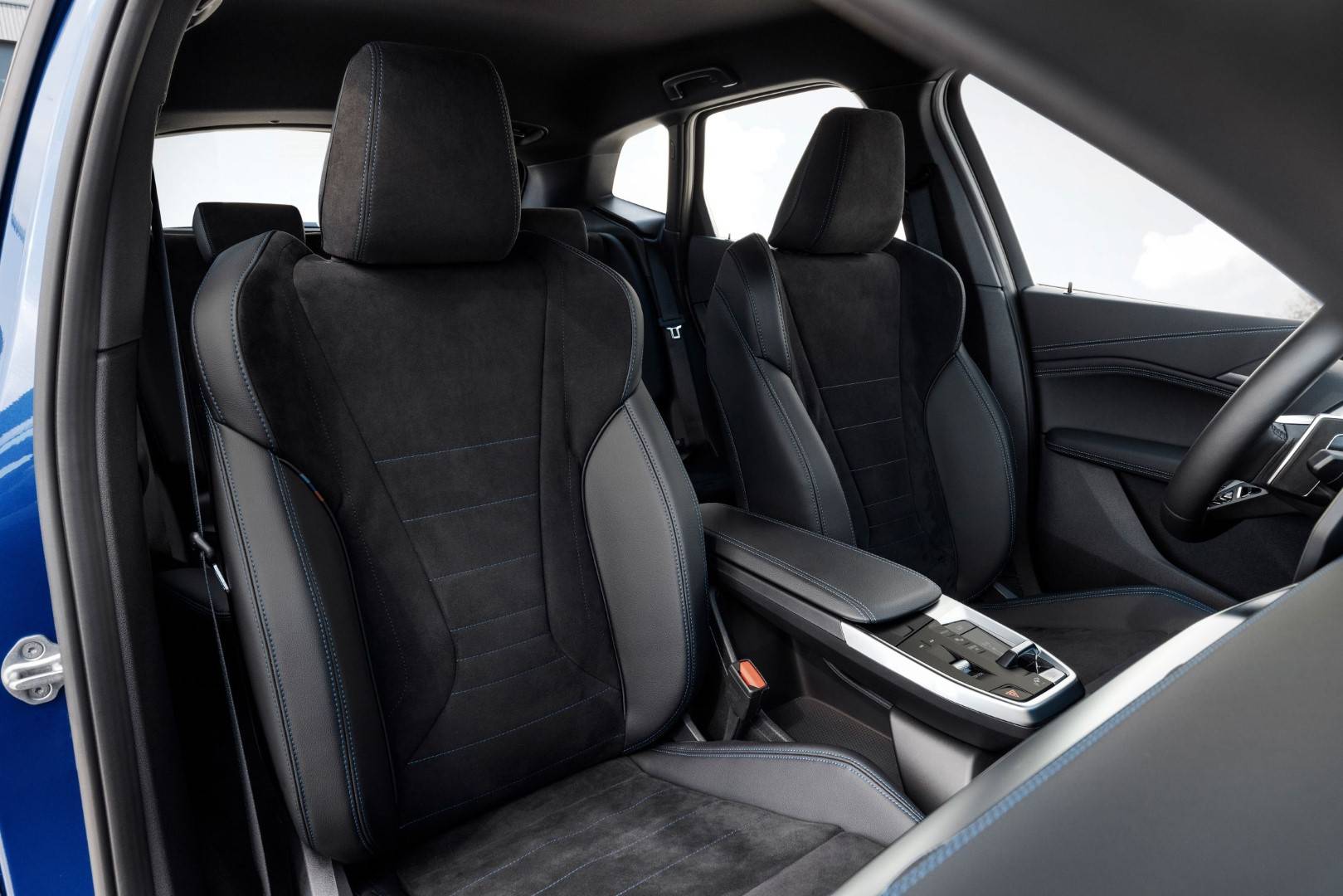 BMW-230e-active-tourer (5).jpg