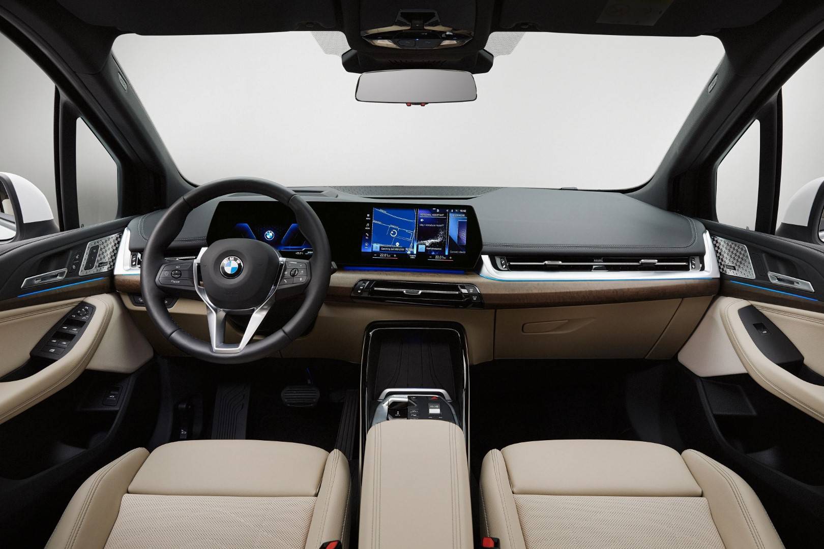 BMW-223i-Active-Tourer (6).jpg