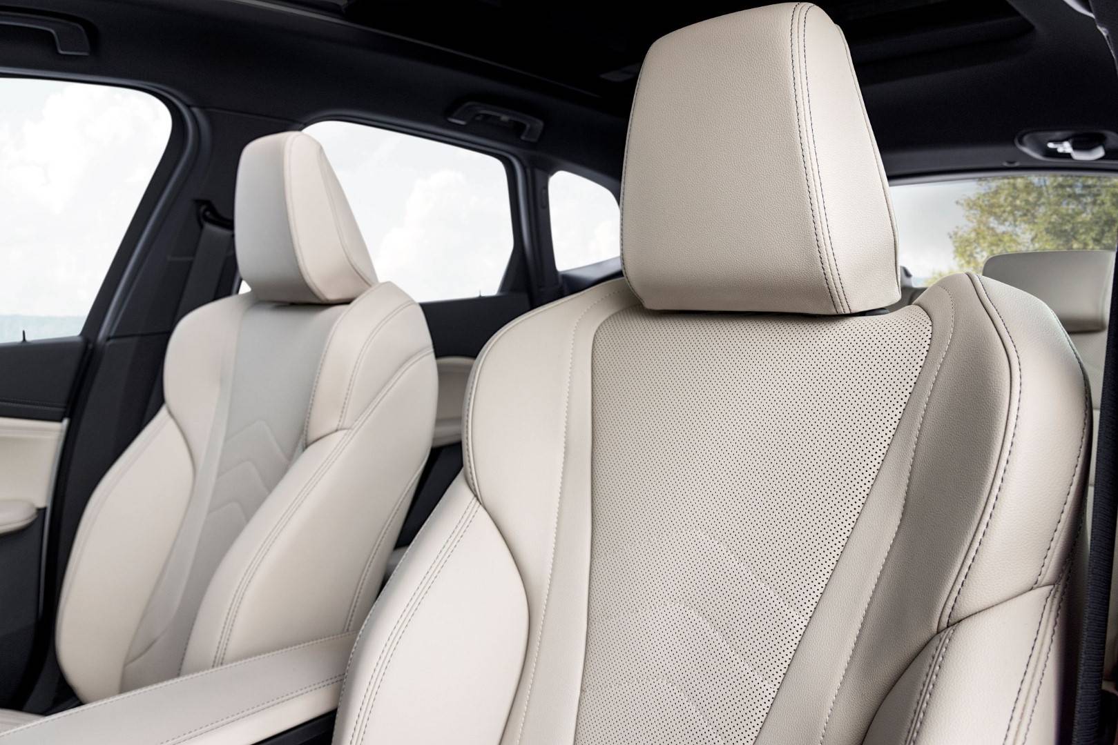 BMW-223i-Active-Tourer (10).jpg