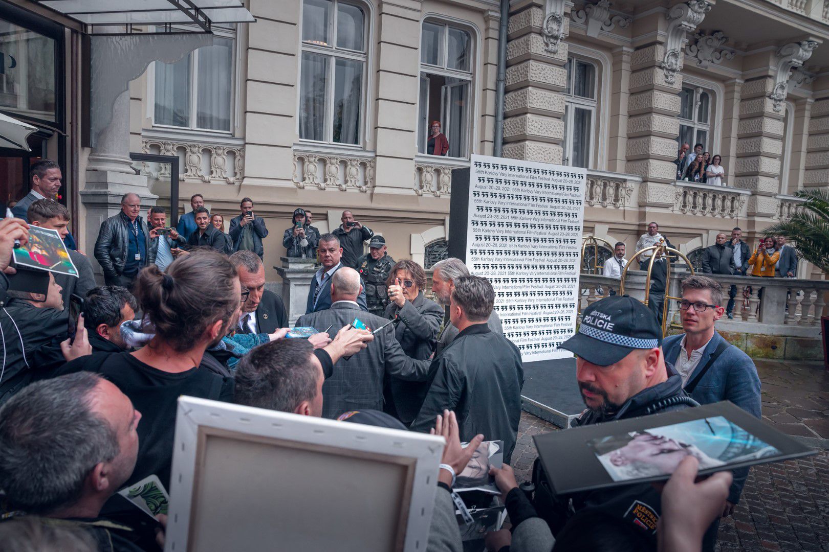 KVIFF55 2021 CTG shuttles in streets 1920x1280-6.jpg