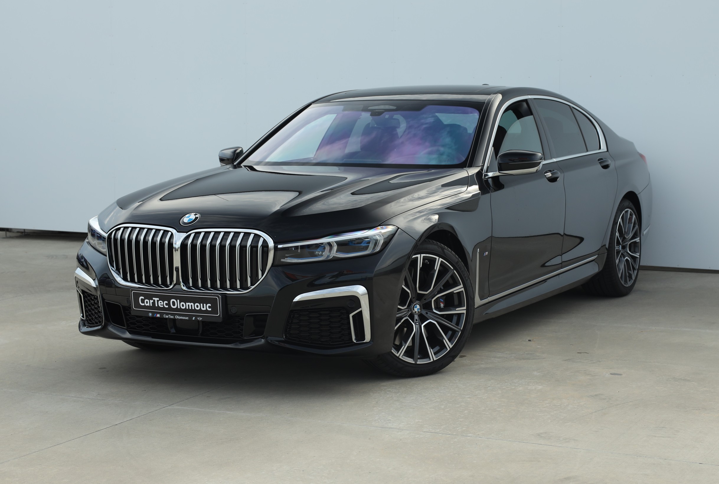 BMW 730d xDrive M sportovní paket