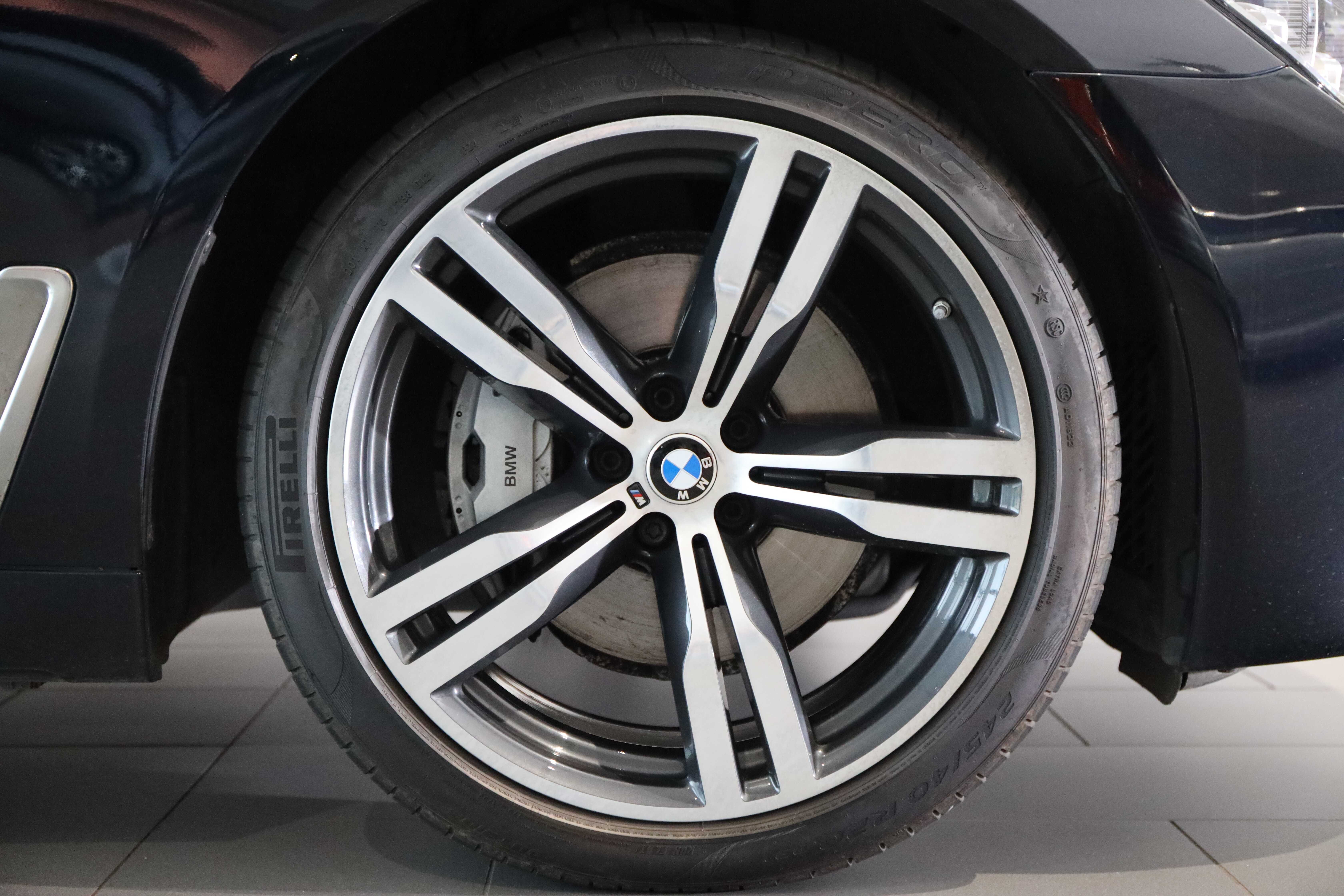 BMW 730d xDrive Limousine