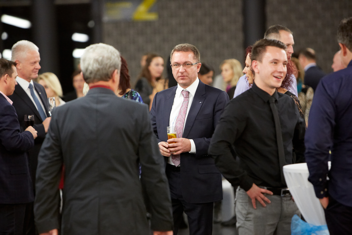 19965832013cartecostrava10let-011