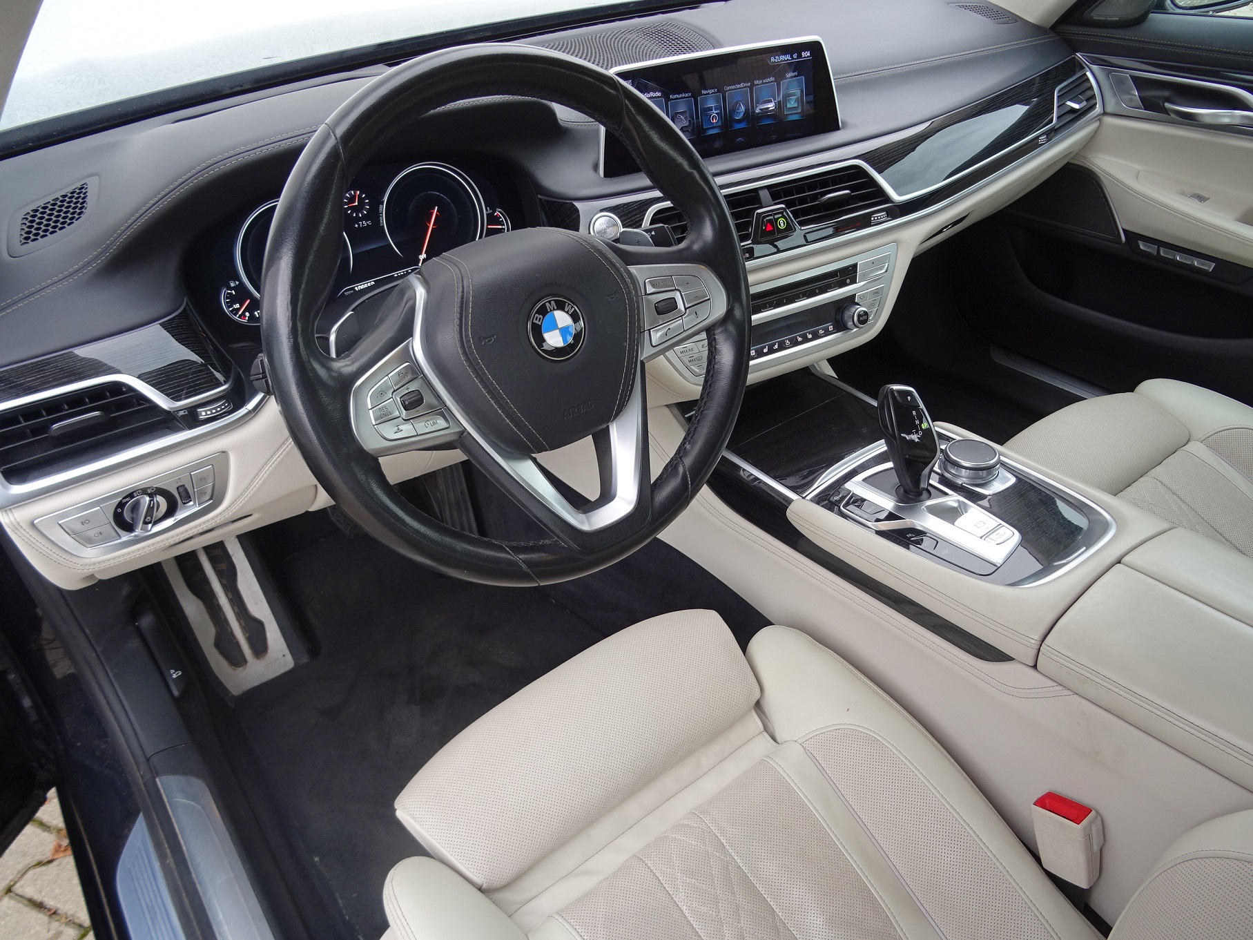 BMW 750Li xDrive