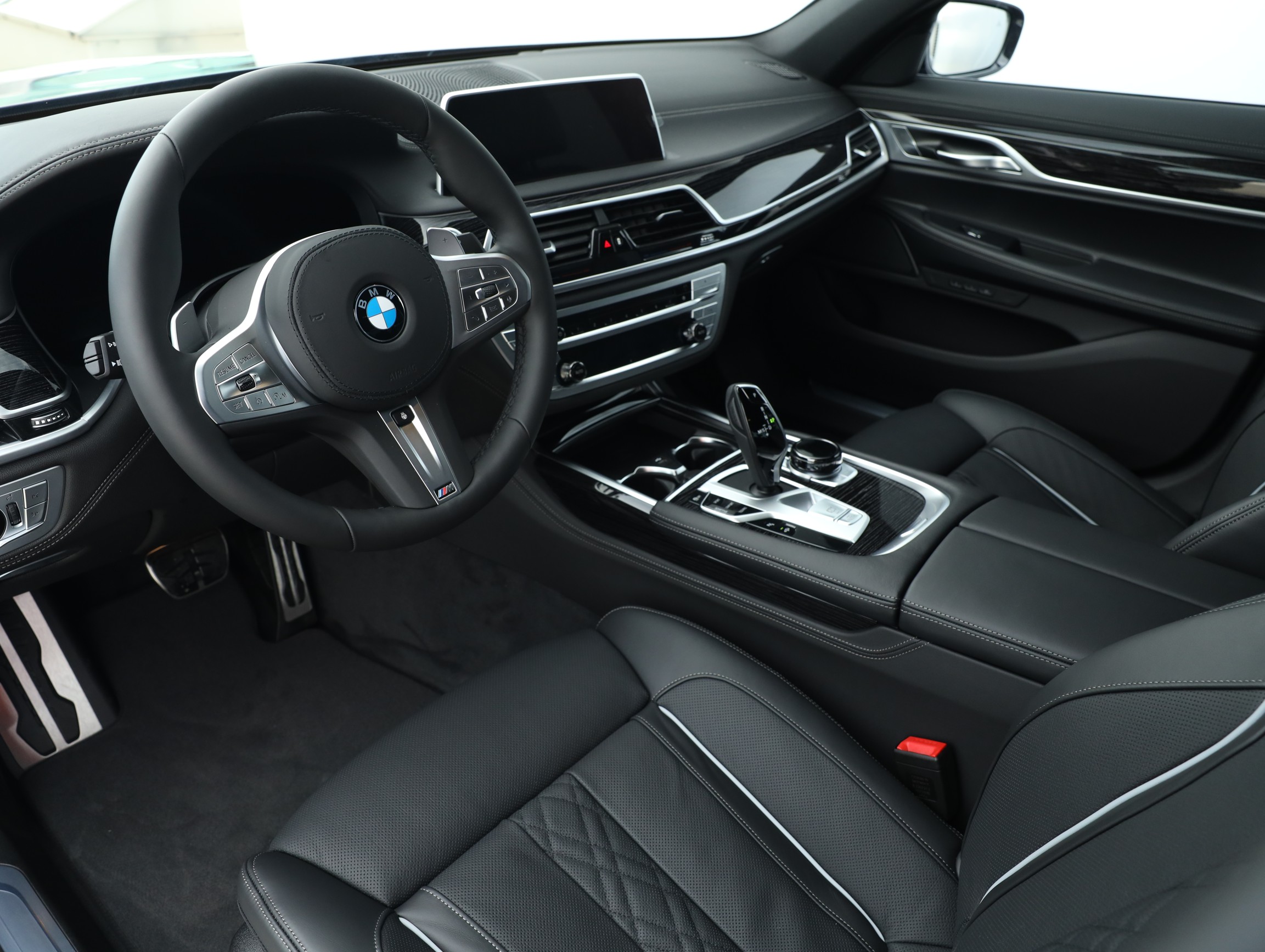 BMW 730d xDrive Sedan M Sportovní paket