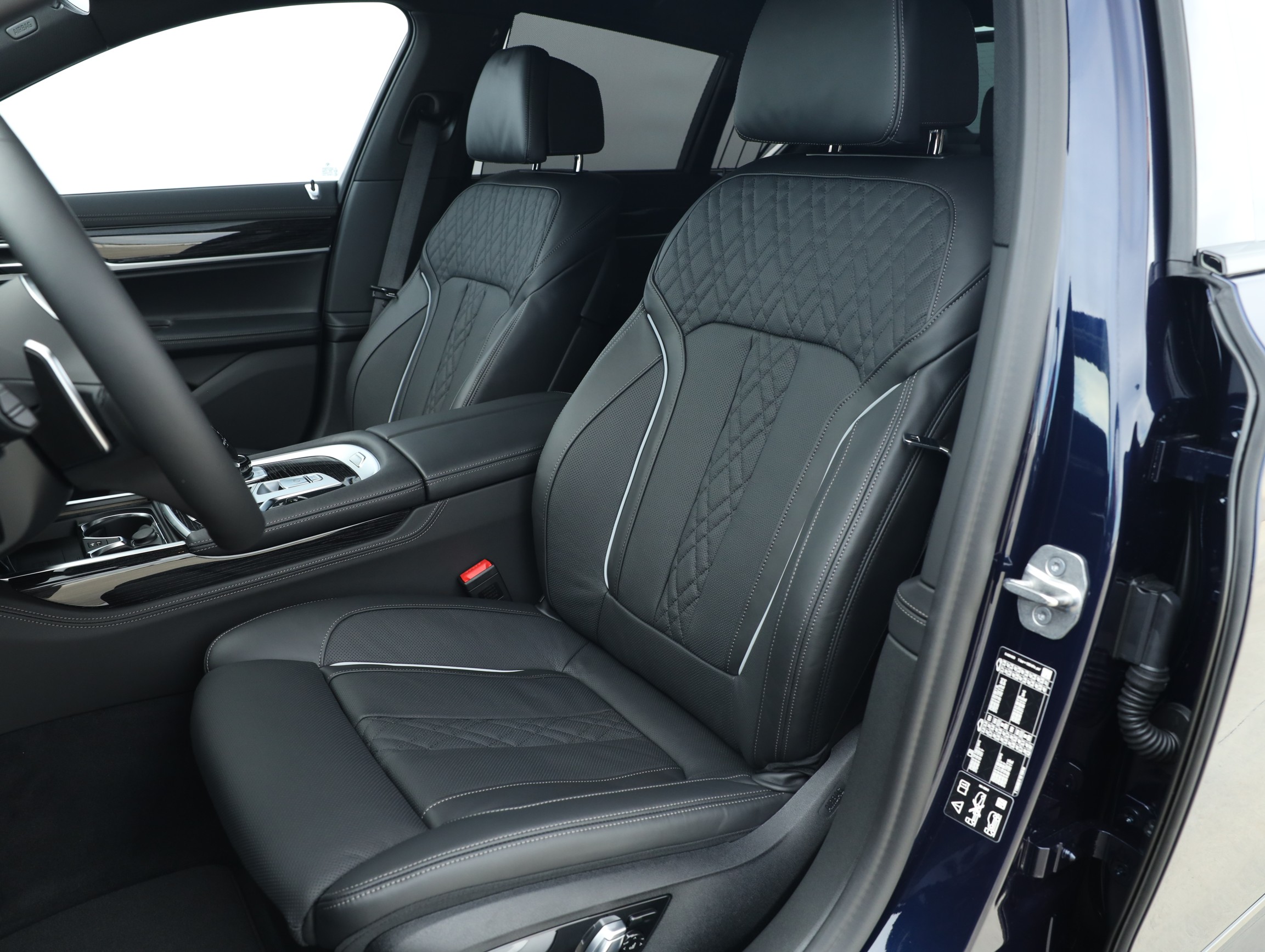 BMW 730d xDrive Sedan M Sportovní paket