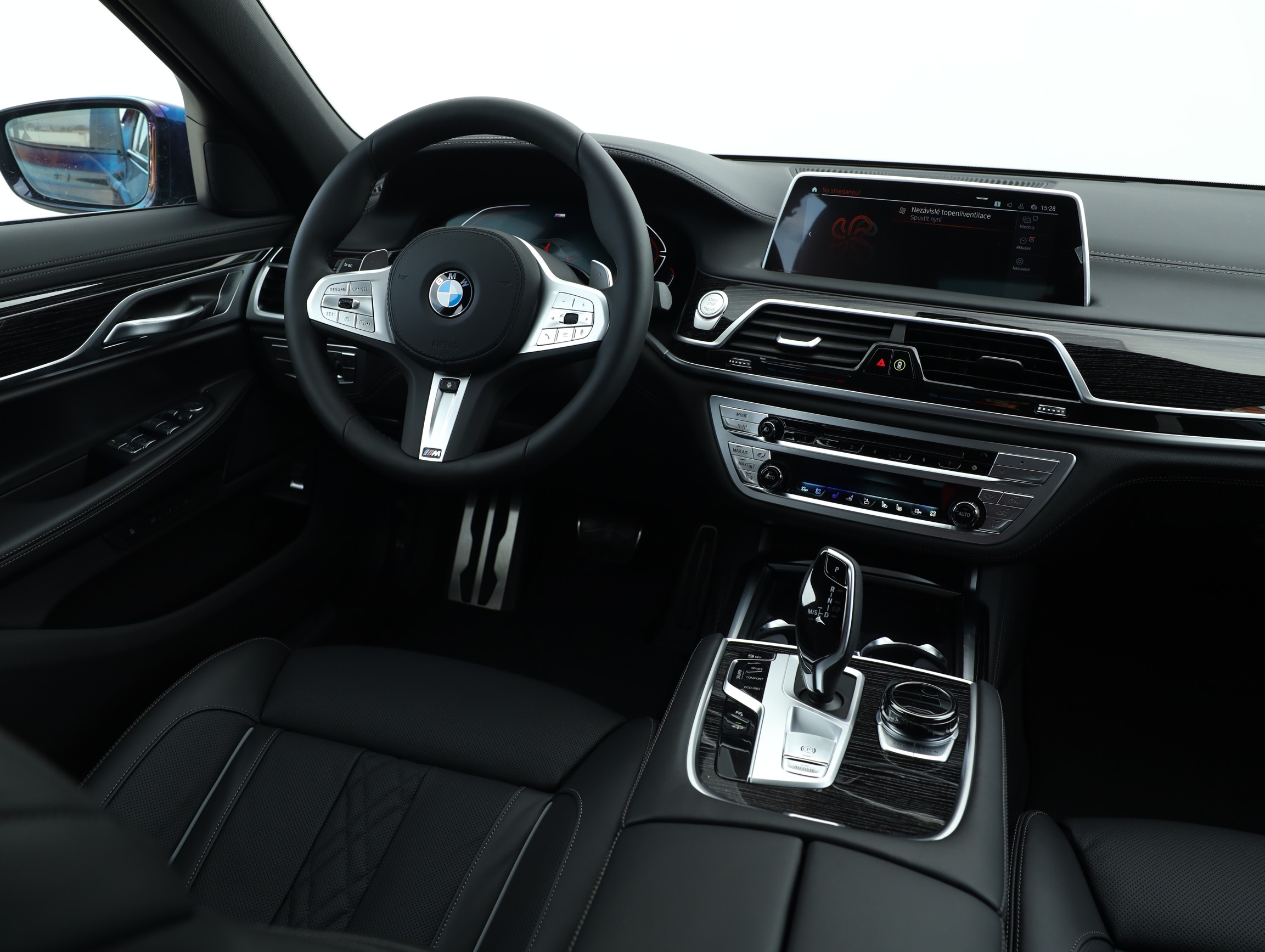 BMW 730d xDrive Sedan M Sportovní paket