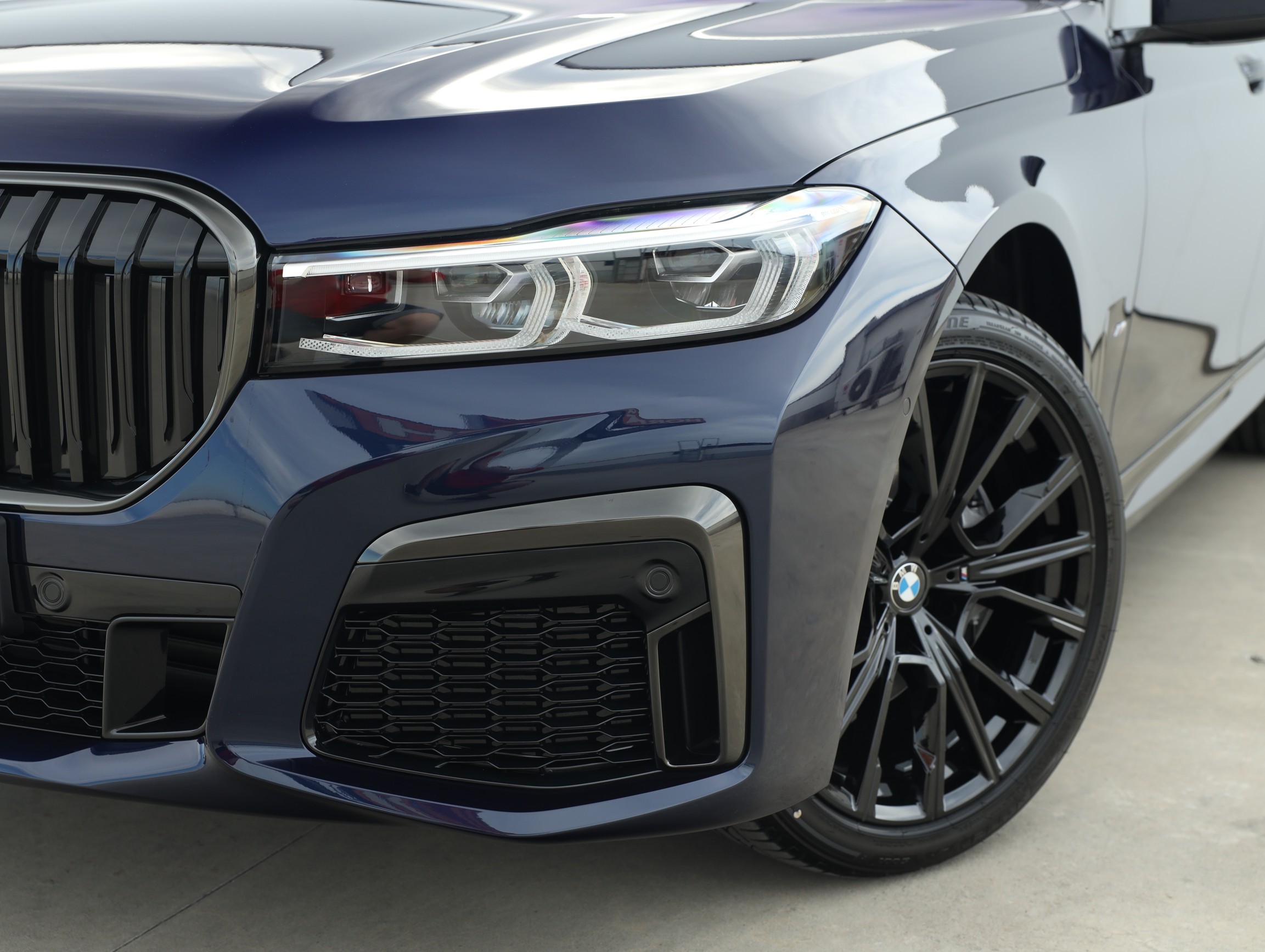 BMW 730d xDrive Sedan M Sportovní paket