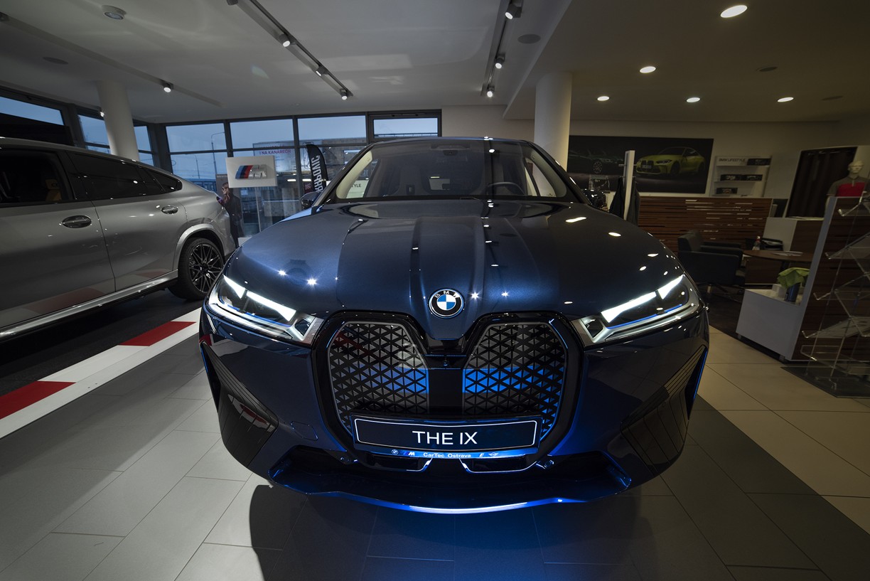 BMW iX xDrive40