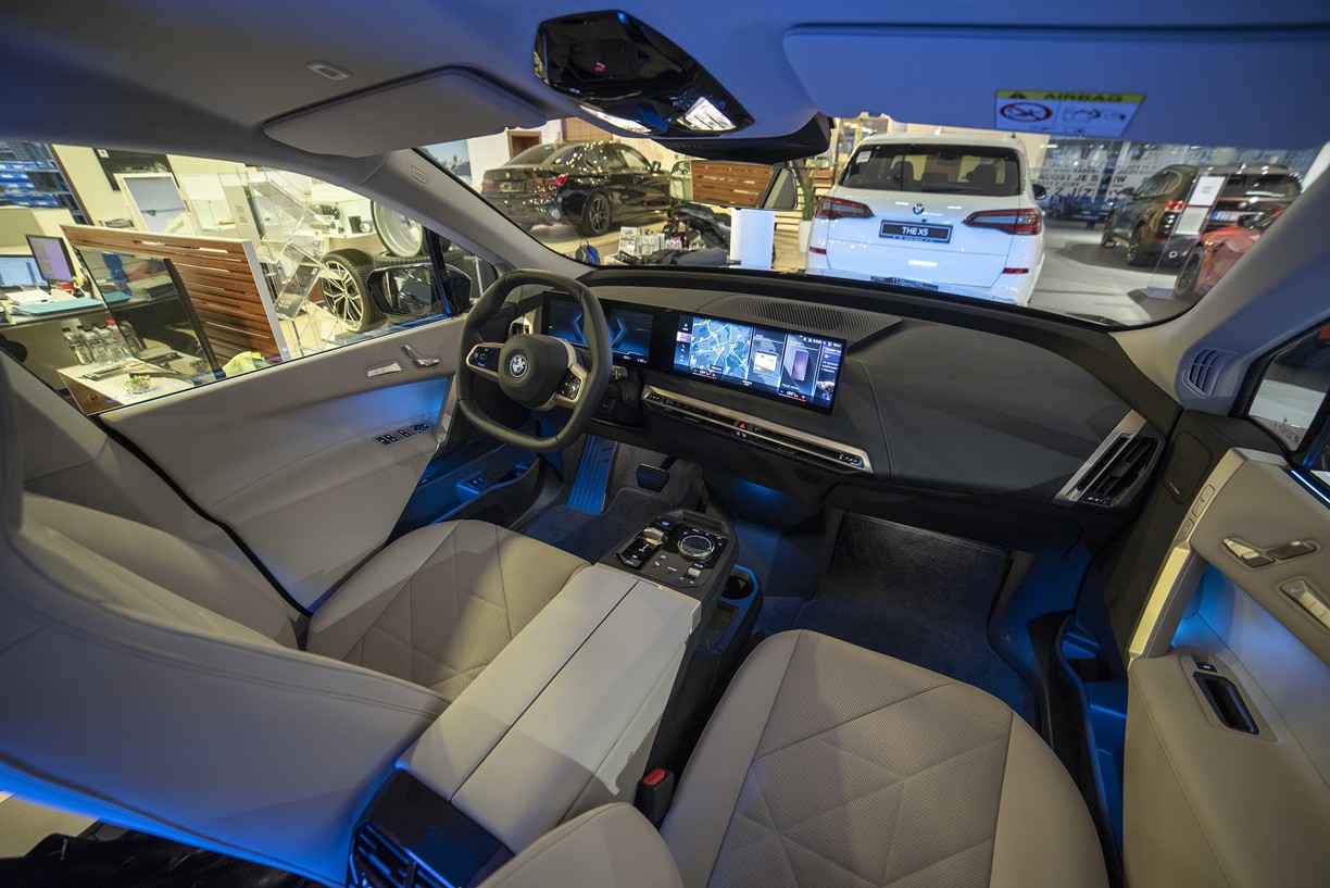 BMW iX xDrive40
