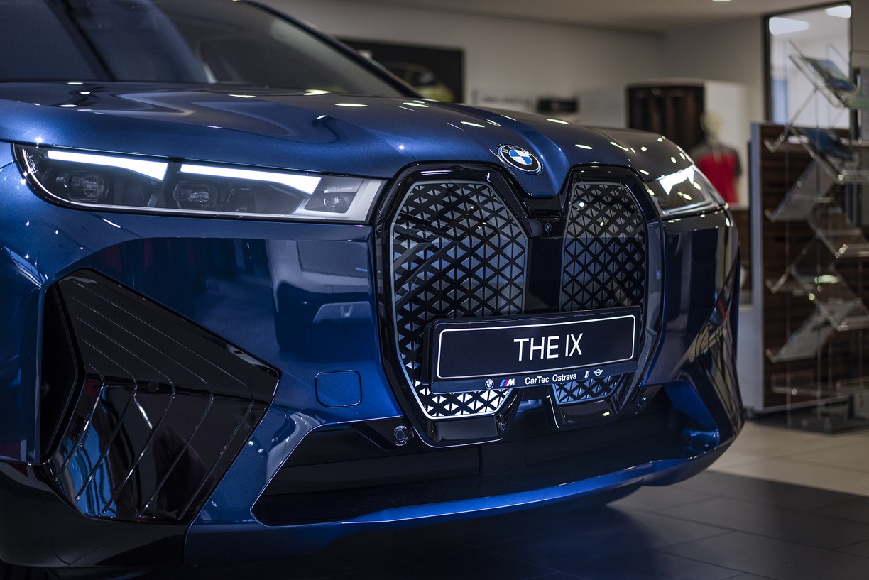 BMW iX xDrive40