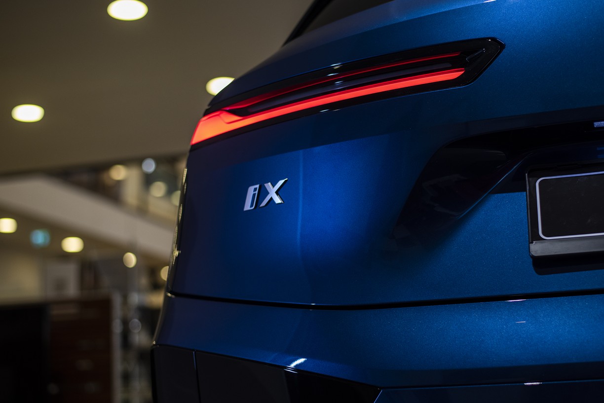 BMW iX xDrive40