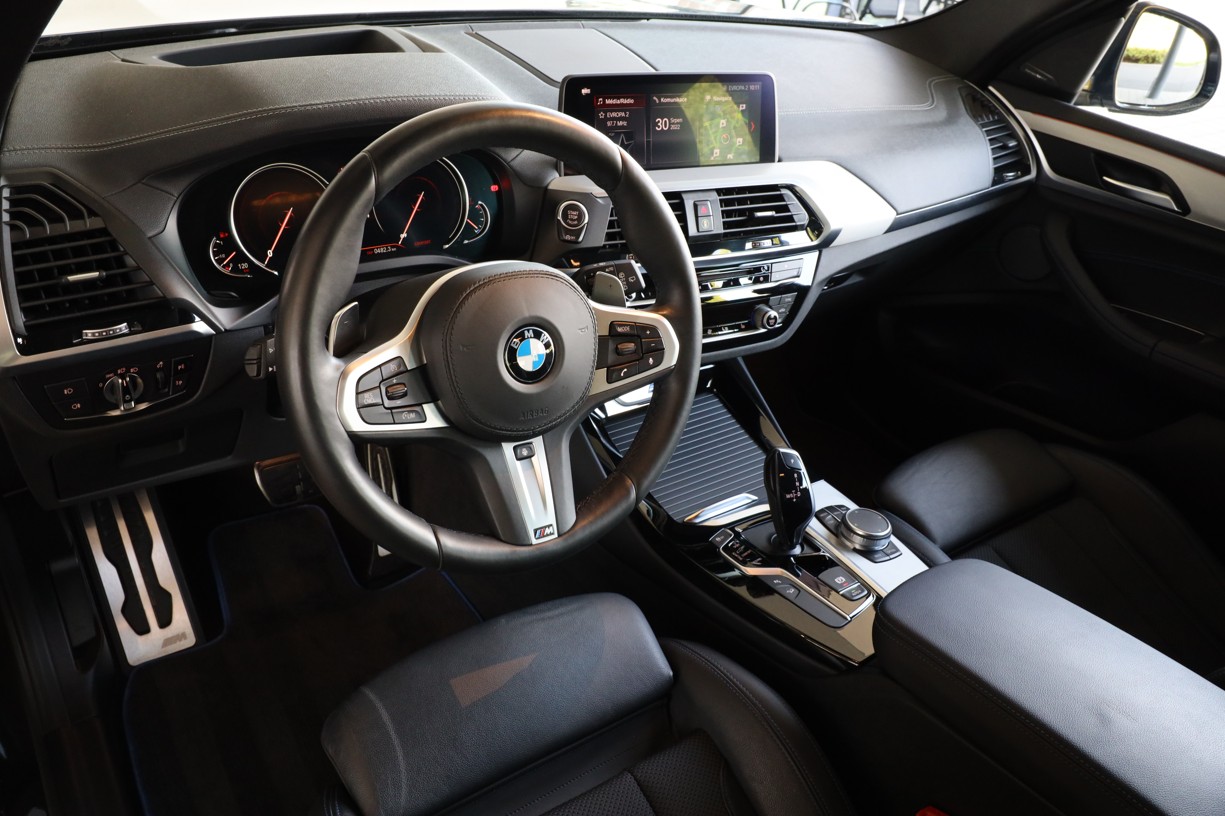 BMW X3 M40i