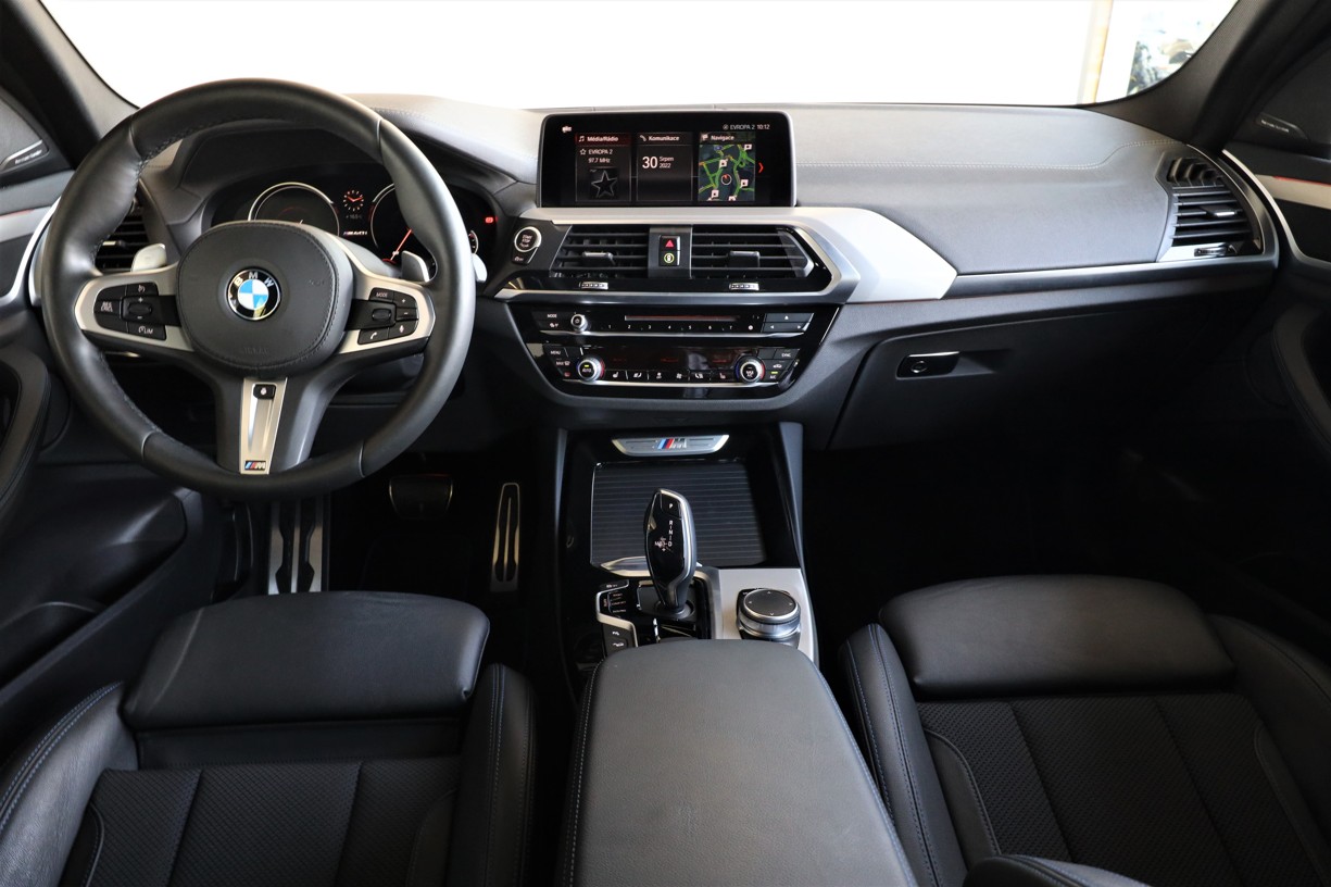 BMW X3 M40i