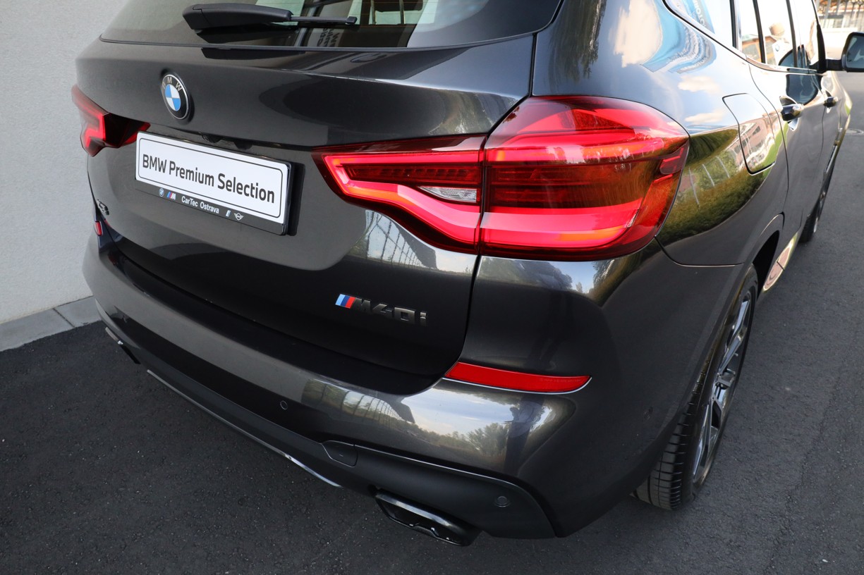 BMW X3 M40i