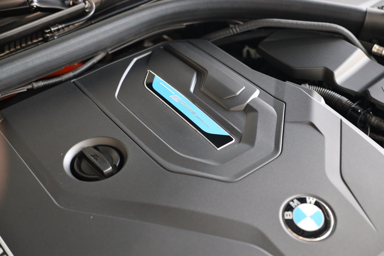 BMW 330E xDrive