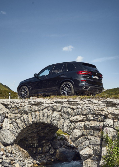 Nové plugin-hybridní BMW X5 xDrive45e